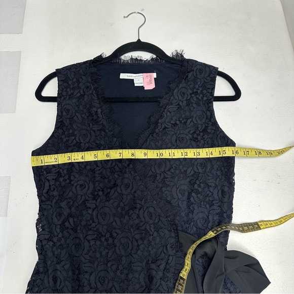 Diane Von Furstenberg Black Lace wrap Dress size 2 - Picture 6 of 10